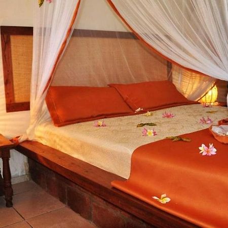 Madiro Hotel Nosy-Be Buitenkant foto