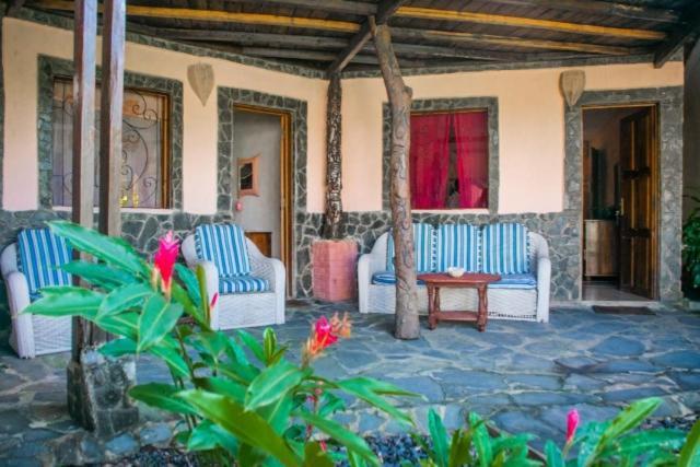 Madiro Hotel Nosy-Be Buitenkant foto