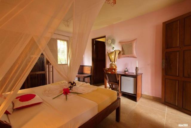 Madiro Hotel Nosy-Be Buitenkant foto
