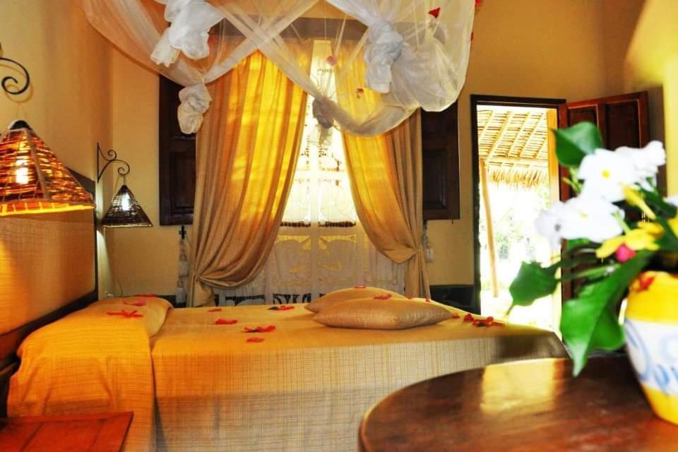 Madiro Hotel Nosy-Be Buitenkant foto